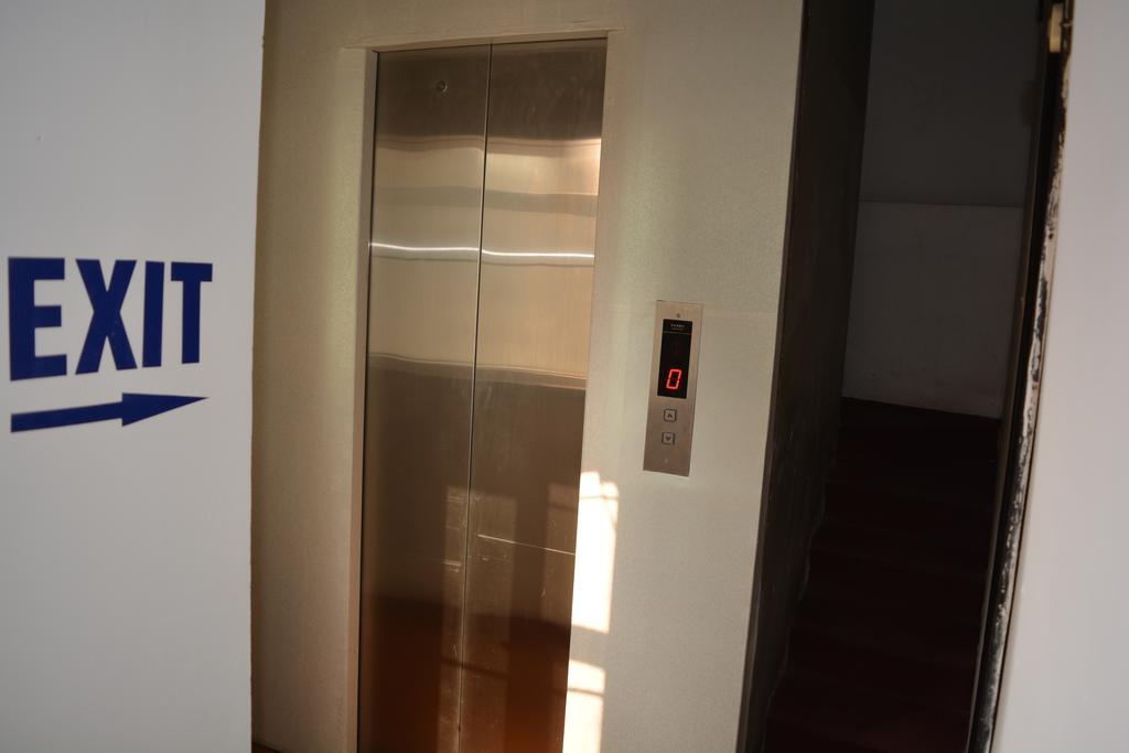 Hoang Cuong Hotel Hanoi Dış mekan fotoğraf